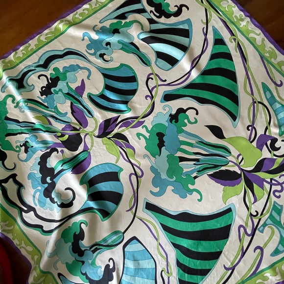 Emilio Pucci Floral Silk Print Scarf. - Picture 7 of 16